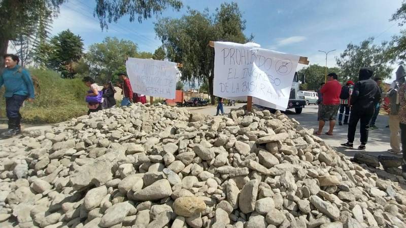 La vía fue cerrrada este sábado en protesta. La vía fue cerrrada este sábado en protesta.
