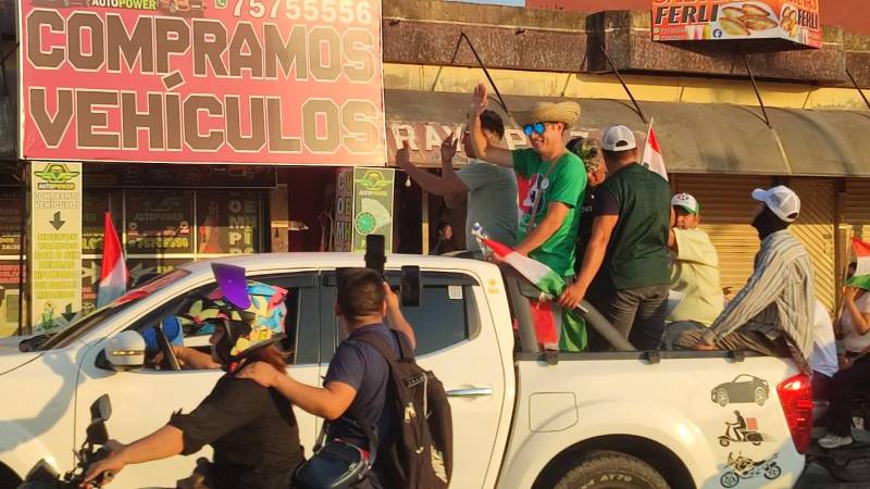 Edmand Lara en campaña Edmand Lara en campaña