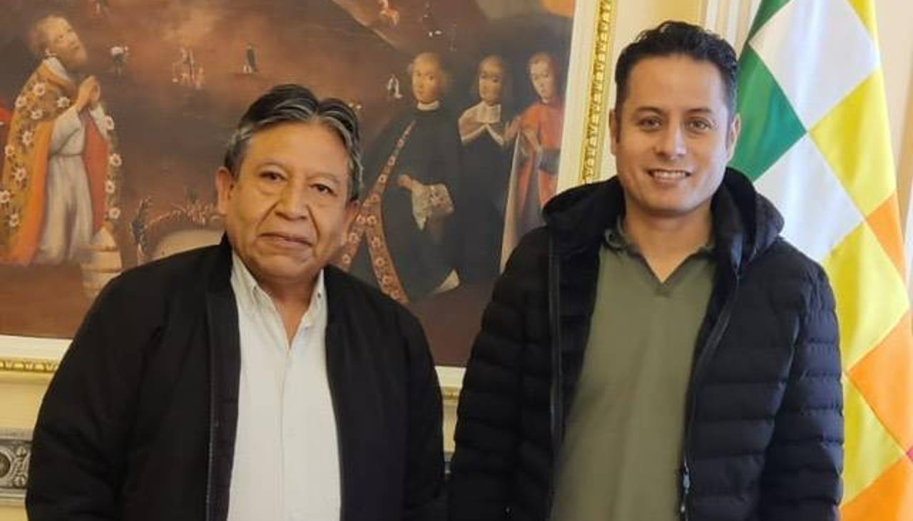 El vicepresidente electo Edmand Lara se reúne con David Choquehuanca dentro del proceso de transición El vicepresidente electo Edmand Lara se reúne con David Choquehuanca dentro del proceso de transición