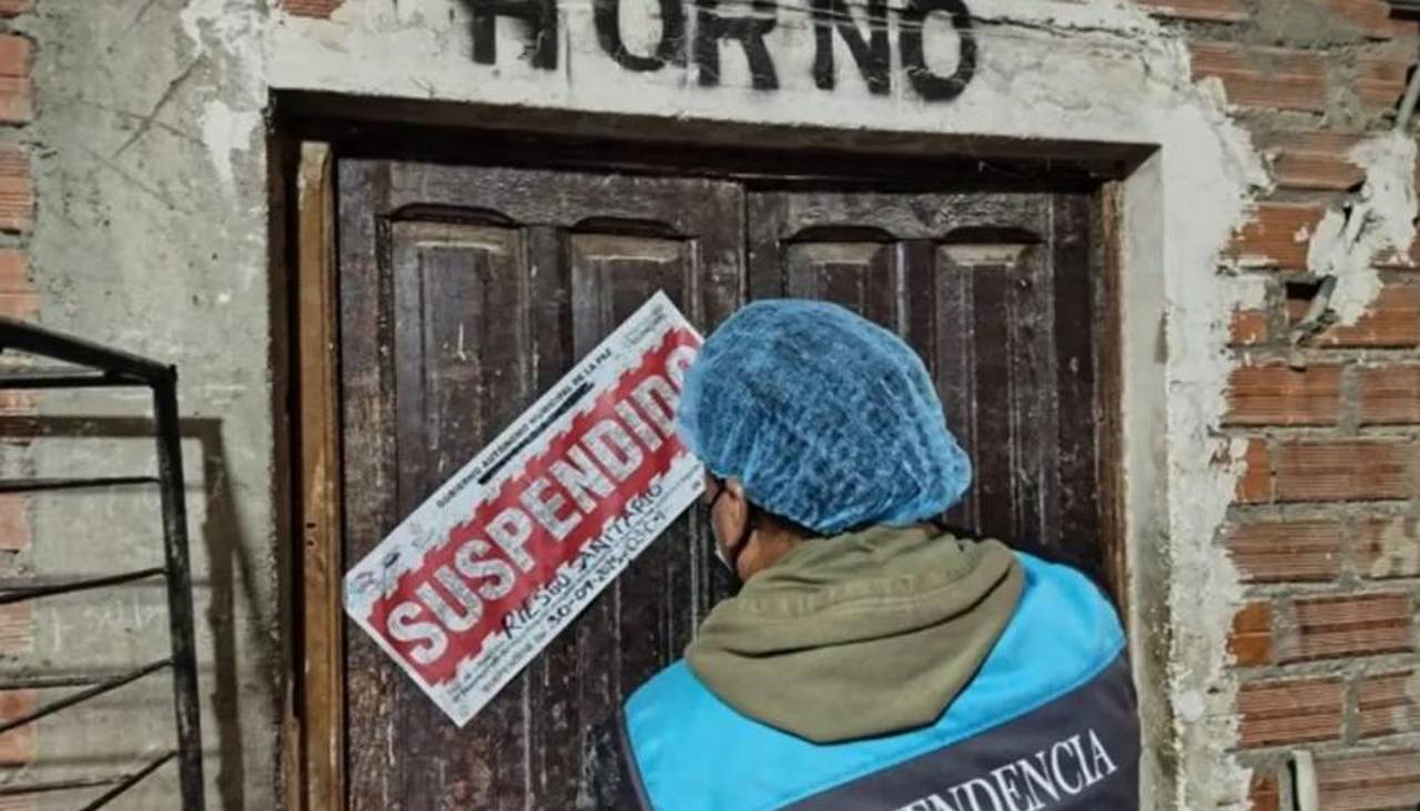 Hallan heces de ratón y panes con moho en hornos de La Paz a días de Todos Santos Hallan heces de ratón y panes con moho en hornos de La Paz a días de Todos Santos