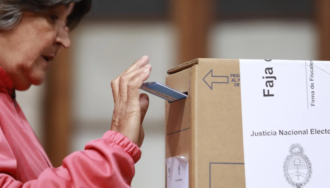 Cierran los centros de votación en Argentina tras una jornada marcada por la normalidad Cierran los centros de votación en Argentina tras una jornada marcada por la normalidad