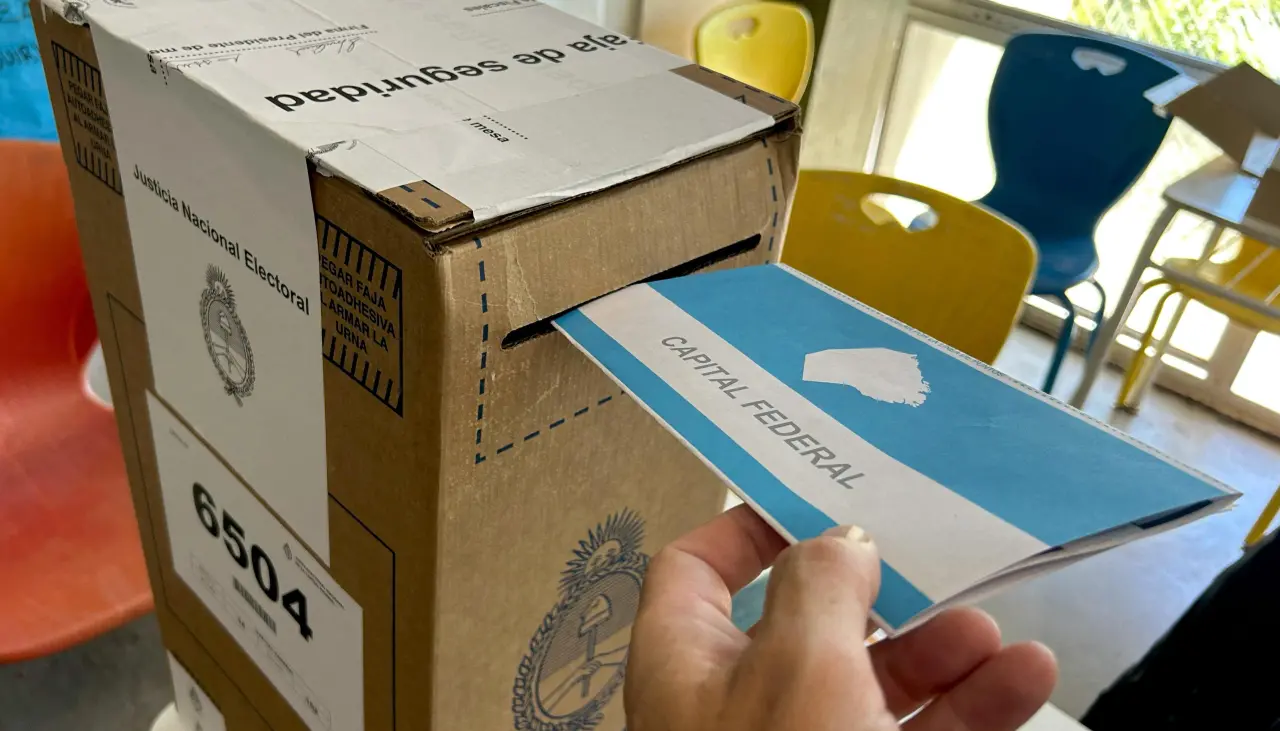 En Vivo: Sigue aquí los resultados de las elecciones legislativas en Argentina En Vivo: Sigue aquí los resultados de las elecciones legislativas en Argentina