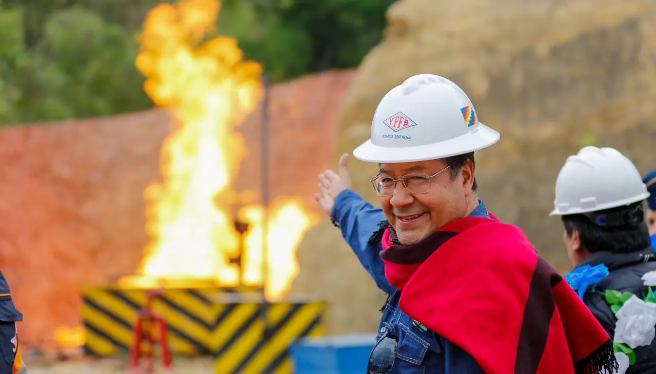 Arce anuncia hallazgo de gas en el pozo Bermejo-X46D; YPFB deja en manos de Paz el futuro del plan de exploración Arce anuncia hallazgo de gas en el pozo Bermejo-X46D; YPFB deja en manos de Paz el futuro del plan de exploración