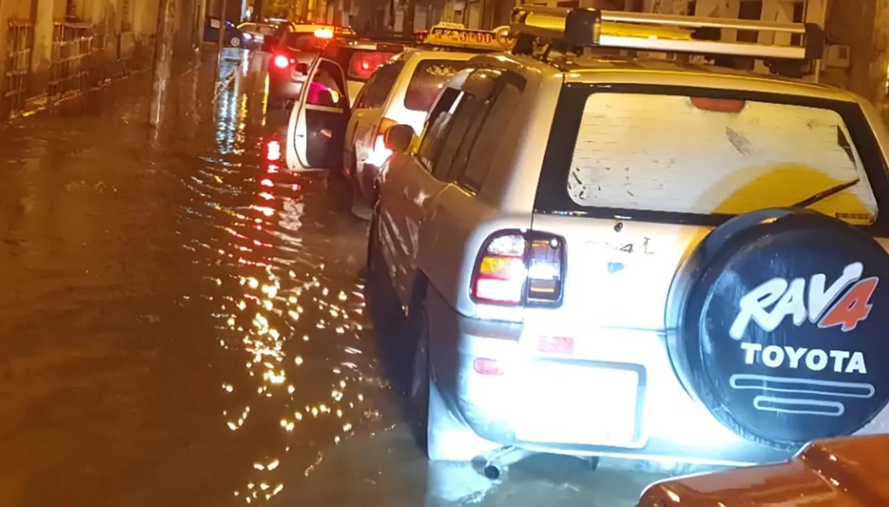 ¡Alerta La Paz! Tormentas eléctricas amenazan con desbordes de ríos ¡Alerta La Paz! Tormentas eléctricas amenazan con desbordes de ríos