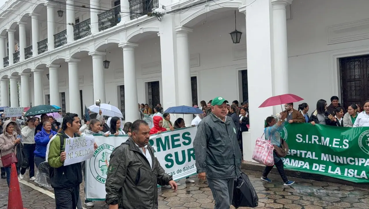 Médicos acatan un paro de 24 horas en Santa Cruz de la Sierra Médicos acatan un paro de 24 horas en Santa Cruz de la Sierra
