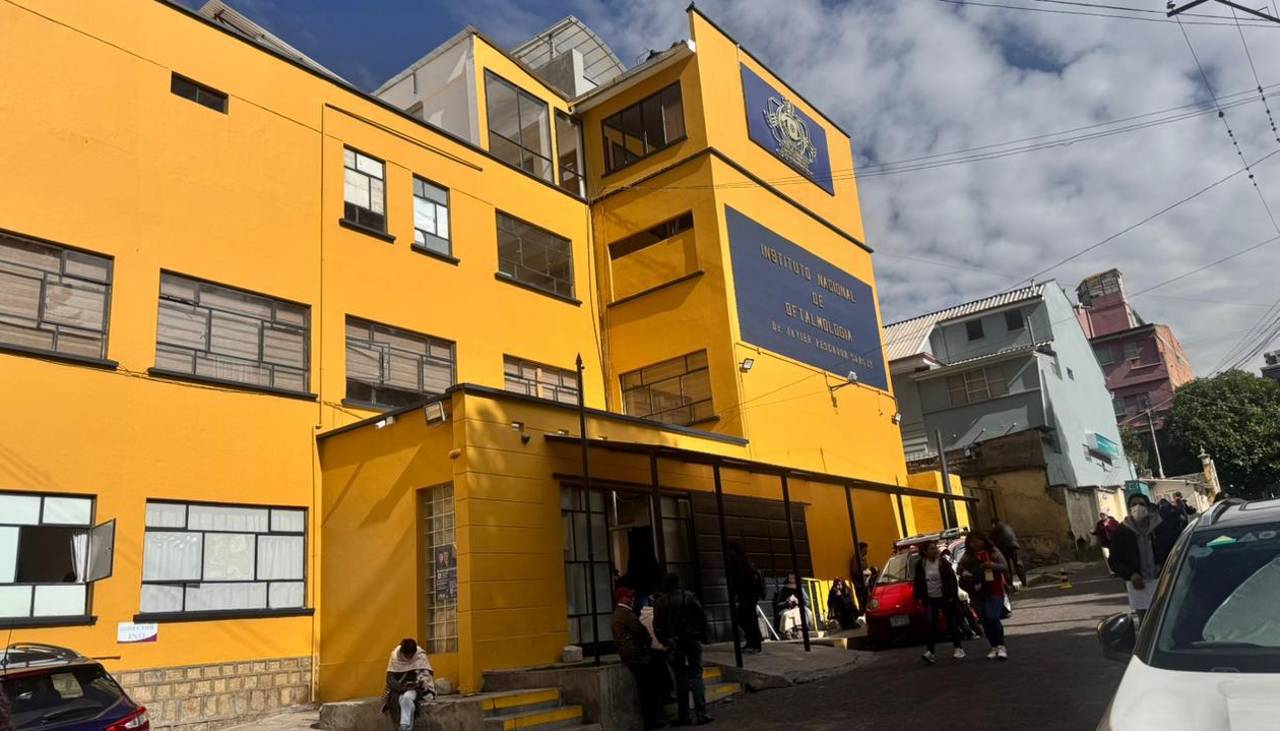 Tras cinco semanas de conflictos, reanudan cirugías en el Instituto Nacional de Oftalmología Tras cinco semanas de conflictos, reanudan cirugías en el Instituto Nacional de Oftalmología