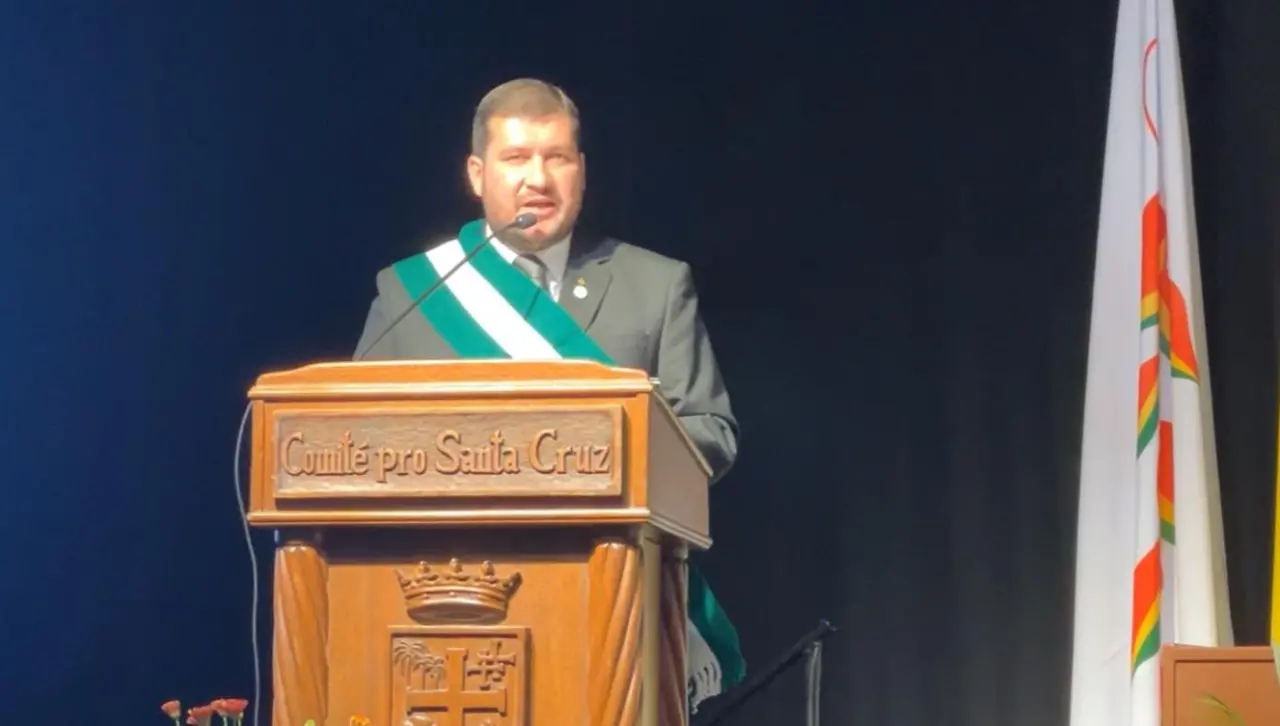 “No podemos perder 20 años más”: Cívicos piden a Rodrigo Paz una cumbre energética ante la crisis de combustibles “No podemos perder 20 años más”: Cívicos piden a Rodrigo Paz una cumbre energética ante la crisis de combustibles