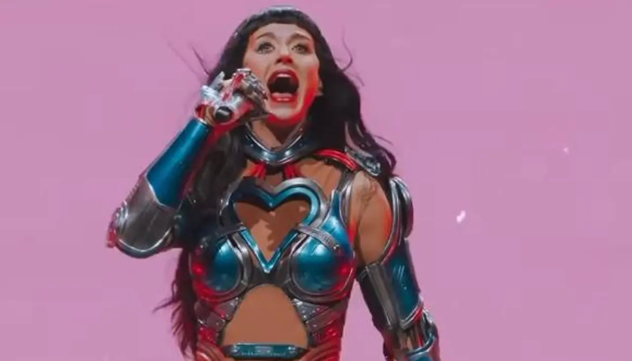 Katy Perry genera controversia por lanzar al piso su torta de cumpleaños, hecha por una fan Katy Perry genera controversia por lanzar al piso su torta de cumpleaños, hecha por una fan