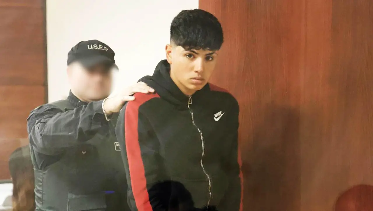 Asesinan a un estudiante de colegio por un “me gusta” Asesinan a un estudiante de colegio por un “me gusta”