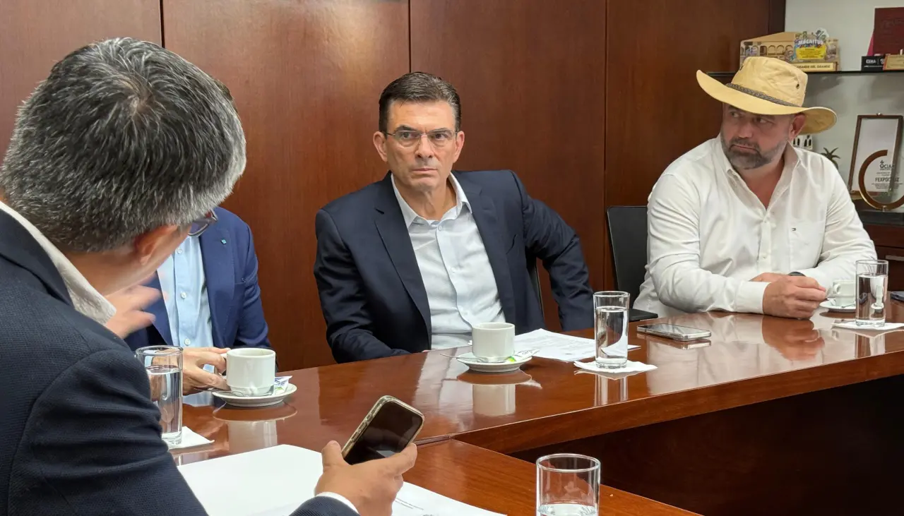 Rodrigo Paz confirma encuentro empresarial internacional en Santa Cruz en la previa a su posesión Rodrigo Paz confirma encuentro empresarial internacional en Santa Cruz en la previa a su posesión