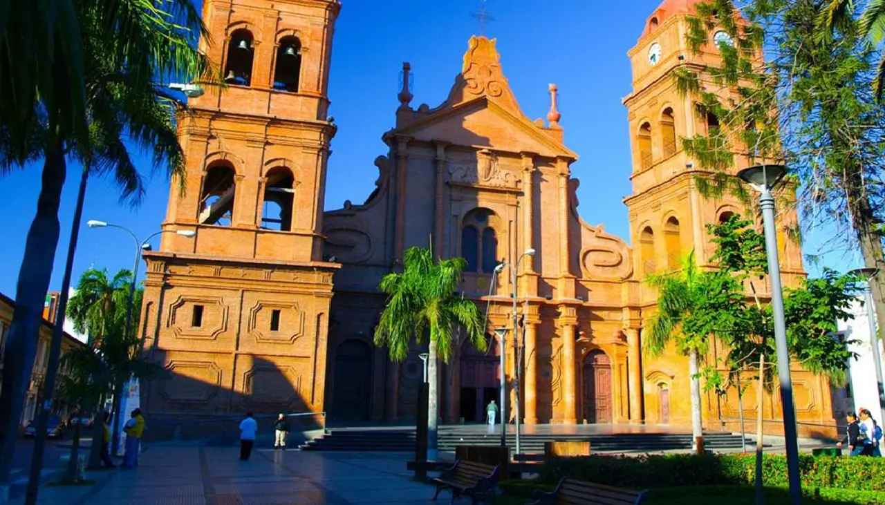 Turismo afectado en el feriado largo: escasez de combustible y pasajes caros frenan los viajes, según Cámara Hotelera Turismo afectado en el feriado largo: escasez de combustible y pasajes caros frenan los viajes, según Cámara Hotelera