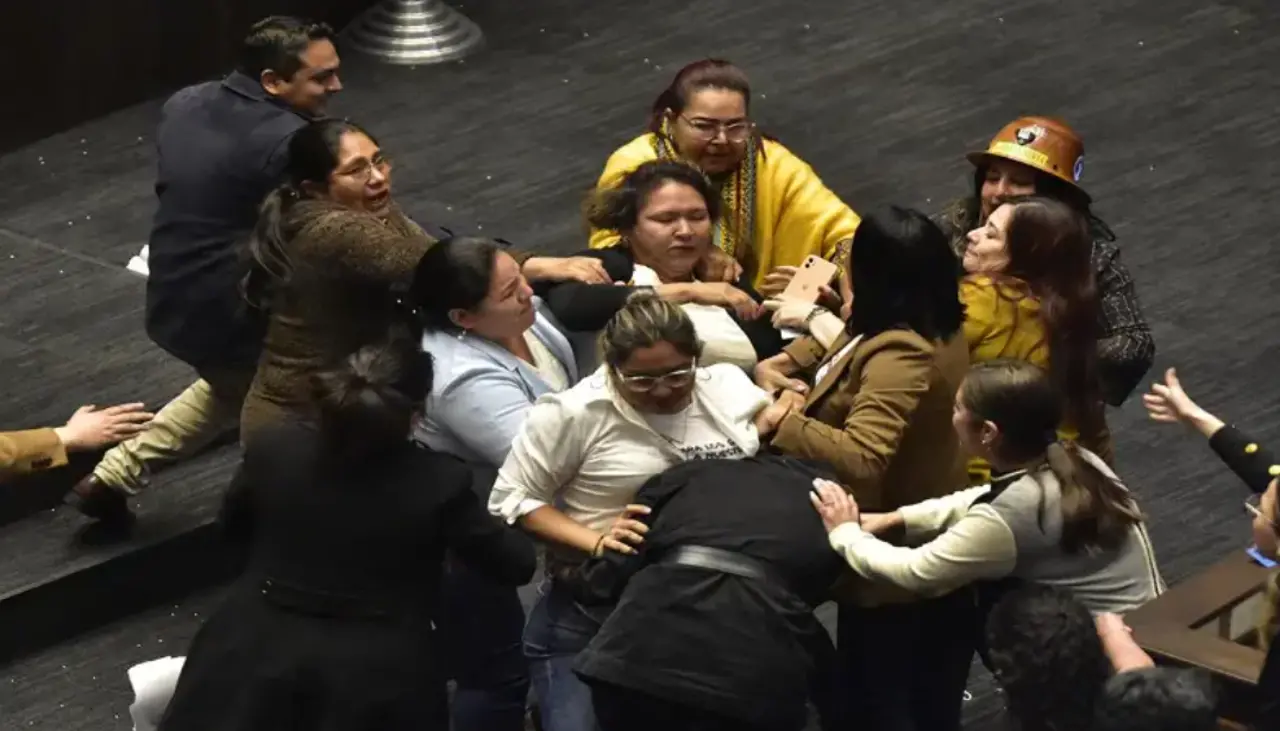 Peleas y menos sesiones: El Legislativo cierra una polémica gestión de cinco años Peleas y menos sesiones: El Legislativo cierra una polémica gestión de cinco años