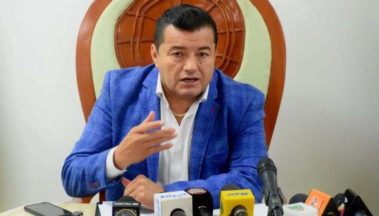 Jhonny dice que “no tiene ninguna intención de ser candidato” en las elecciones subnacionales Jhonny dice que “no tiene ninguna intención de ser candidato” en las elecciones subnacionales