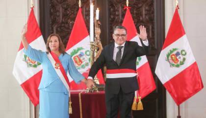 Presidenta de Perú nombra a su sexto ministro del Interior en año y medio de gestión