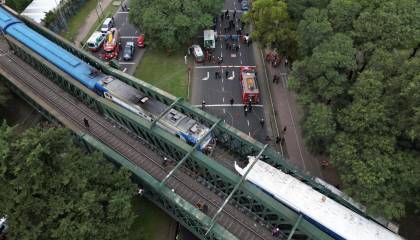 Choque de trenes en Buenos Aires: sube a 60 el número heridos y aún hay dudas sobre su causa