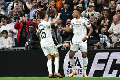 Minuto a minuto: Szczesny tapa el penal de Mbappé y mantiene con vida al Barcelona (2-1) Minuto a minuto: Szczesny tapa el penal de Mbappé y mantiene con vida al Barcelona (2-1)