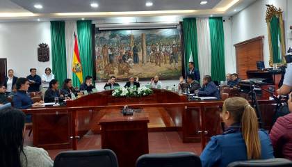 Concejo cruceño: Eligen comisiones y Medrano denuncia “consolidación” de acuerdo entre UCS, MAS y “dos concejales de Gary Añez”
