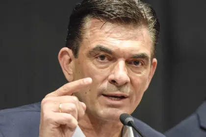 Rodrigo Paz viajará a Estados Unidos entre este lunes y el miércoles, dice diputada electa Rodrigo Paz viajará a Estados Unidos entre este lunes y el miércoles, dice diputada electa