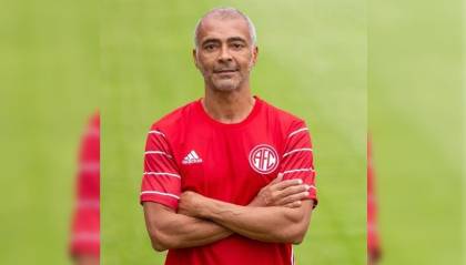 El ‘Chapulín’ Romário sale del retiro y vuelve a jugar fútbol a los 58 años