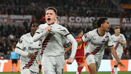Leverkusen pone un pie en la final de la Europa League tras vencer a la Roma