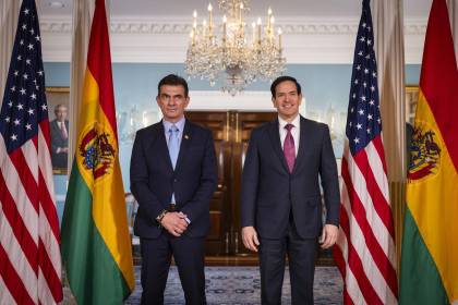 Paz y Rubio “dialogaron sobre las medidas para ampliar y profundizar la relación entre EEUU y Bolivia” Paz y Rubio “dialogaron sobre las medidas para ampliar y profundizar la relación entre EEUU y Bolivia”