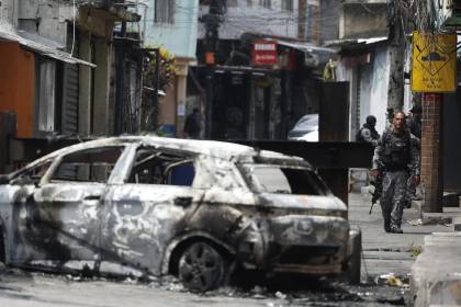 Policía de Bolivia refuerza controles en la frontera con Brasil para evitar ingreso de grupos criminales Policía de Bolivia refuerza controles en la frontera con Brasil para evitar ingreso de grupos criminales