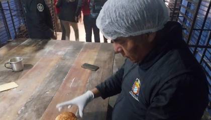 Intendencia inspecciona panaderías en Cochabamba tras denuncia por peso menor a lo establecido en el pan de batalla
