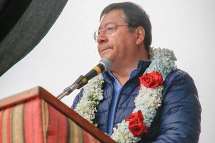Arce promulga ley para la importación directa de combustibles en situaciones de emergencia Arce promulga ley para la importación directa de combustibles en situaciones de emergencia