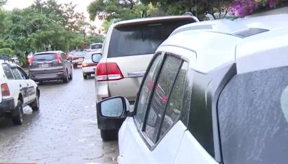 Denuncian el robo de Bs 20 mil de un vehículo estacionado en la avenida Piraí de Santa Cruz