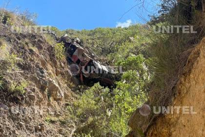 Accidente que dejó al menos 16 muertos fue protagonizado por un camión transformado en bus, según reporte policial Accidente que dejó al menos 16 muertos fue protagonizado por un camión transformado en bus, según reporte policial