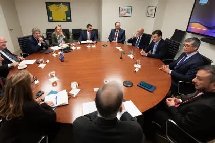 Gobierno de Paz refleja apoyo de EEUU y entes multilaterales para reactivar la capacidad técnica y estabilizar la economía Gobierno de Paz refleja apoyo de EEUU y entes multilaterales para reactivar la capacidad técnica y estabilizar la economía