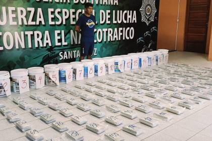 Hallan 127 kilos de droga en botes de pintura en la Terminal Bimodal, su destino era Puerto Quijarro 
