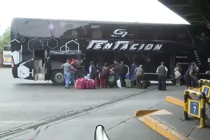 Falta de diésel dispara precio de pasajes en Cochabamba y empresas reducen salida de buses Falta de diésel dispara precio de pasajes en Cochabamba y empresas reducen salida de buses