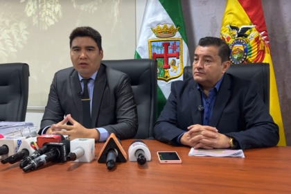 Caso Mutualista: Alcaldía responde a imputación contra Jhonny e insiste que no se puede entregar documentos a alguien que “no es propietario” Caso Mutualista: Alcaldía responde a imputación contra Jhonny e insiste que no se puede entregar documentos a alguien que “no es propietario”