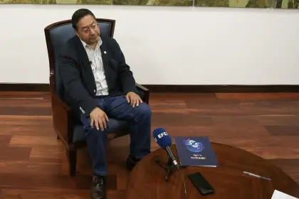 ¿Viajará Arce al exterior antes de la posesión de Rodrigo Paz? Una diputada pide activar alerta migratoria ¿Viajará Arce al exterior antes de la posesión de Rodrigo Paz? Una diputada pide activar alerta migratoria