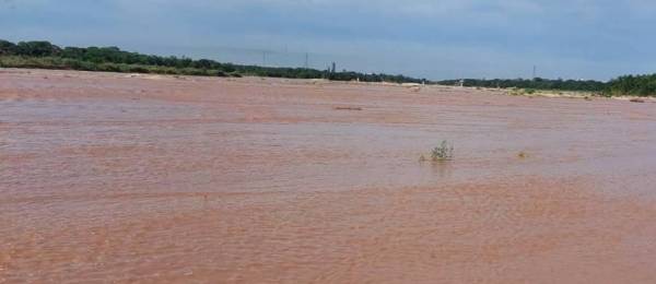 Emiten alerta naranja hidrológica ante posible desborde de ríos en cinco departamentos