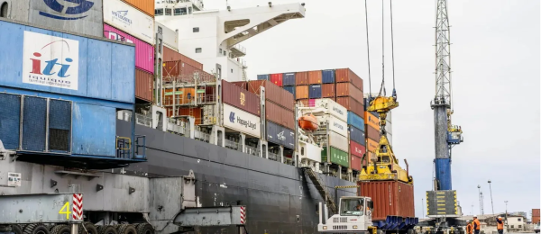 Bloqueo en puerto de Iquique: Bolivia pierde casi $us 6 millones por día por la carga detenida, según el IBCE