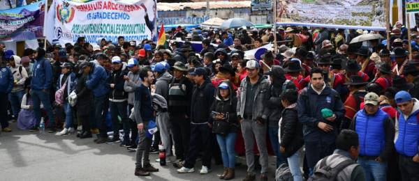 Inicia el congreso arcista del MAS en El Alto que apunta a tener “nuevos líderes”, según dirigentes