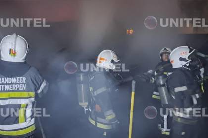 Cochabamba: incendio destruye un depósito de leña en la avenida Blanco Galindo Cochabamba: incendio destruye un depósito de leña en la avenida Blanco Galindo