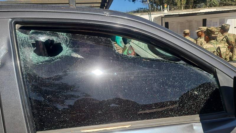El vehículo quedó destrozado El vehículo quedó destrozado