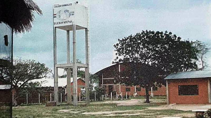 La unidad educativa instaló su tanque para el agua que necesitaban los estudiantes La unidad educativa instaló su tanque para el agua que necesitaban los estudiantes