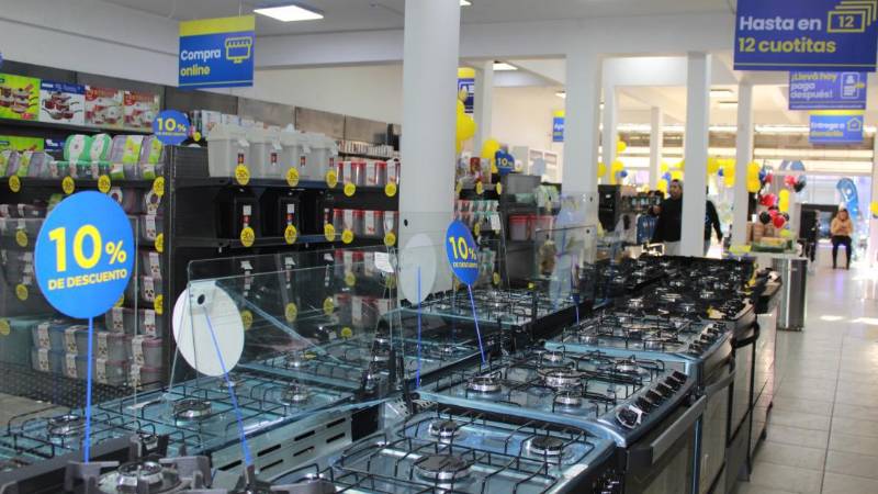 Esta nueva tienda cubrirá las necesidades de las personas de la zona sur cruceña Esta nueva tienda cubrirá las necesidades de las personas de la zona sur cruceña