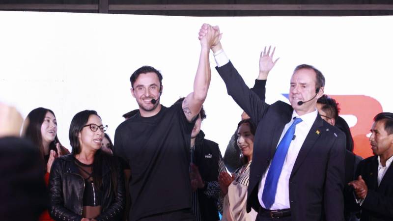 Juan Pablo Velasco y Jorge Tuto Quiroga. Juan Pablo Velasco y Jorge Tuto Quiroga.