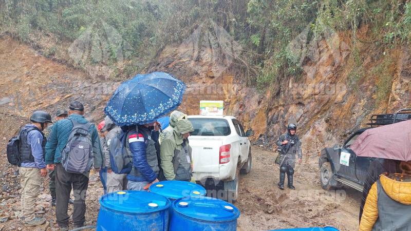 Las autoridades encontraron turriles con combustibles. Las autoridades encontraron turriles con combustibles.