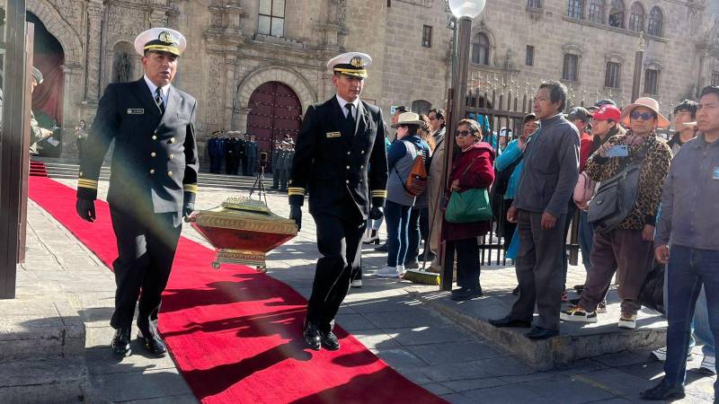 Los restos son trasladados Los restos son trasladados