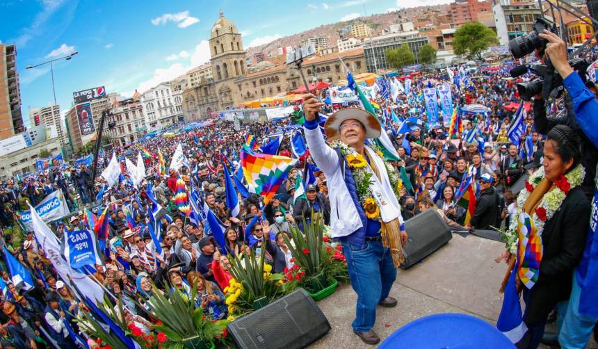 Las delegaciones arcistas llegan a El Alto y se aviva la tensión en el MAS con los prestos evistas