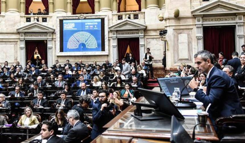La ‘ley ómnibus’, impulsada por Milei, es aprobada en general en el Congreso argentino