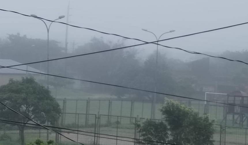 Santa Cruz amaneció con una densa neblina luego de jornadas de lluvia constante