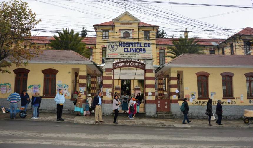 La Paz: Director del Hospital de Clínicas dice que en 15 días estarán al 100% de su capacidad de atención
