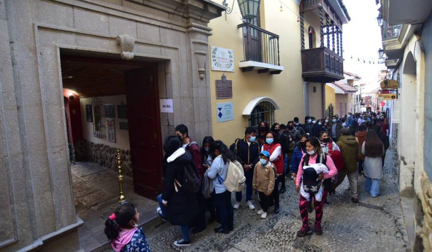 La Paz: Estos son los nueve puntos que tendrán las vías cerradas por la Larga Noche de los Museos este sábado